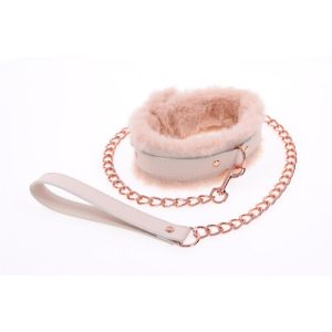 Peaches 'N Creame Fur Collar and Leash
